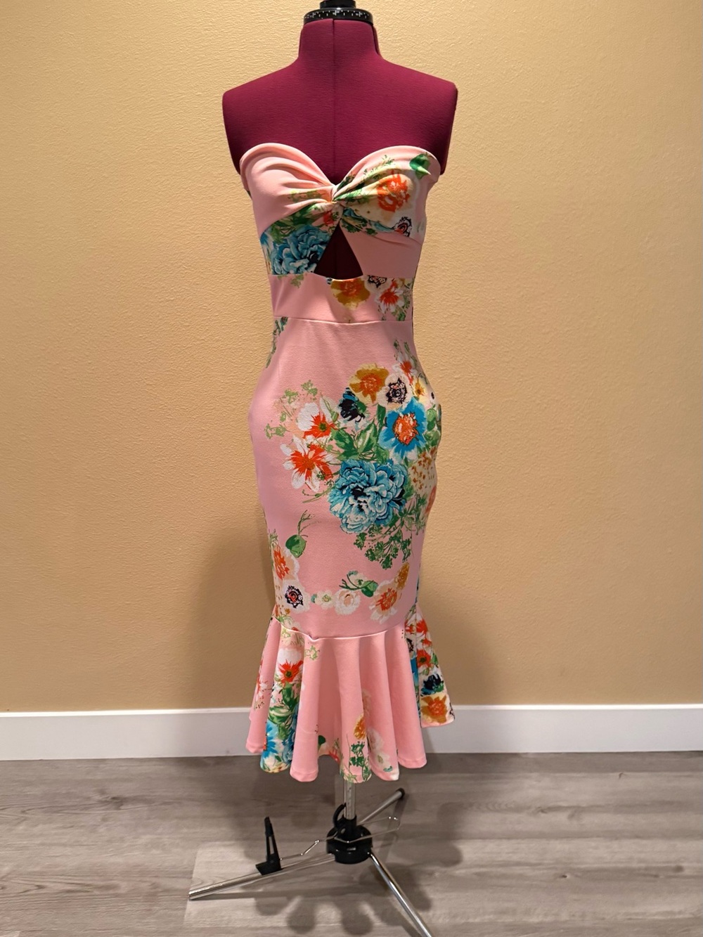 Floral Pink Strapless Mermaid Dress with Twist Bodice